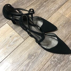 Women’s black heels